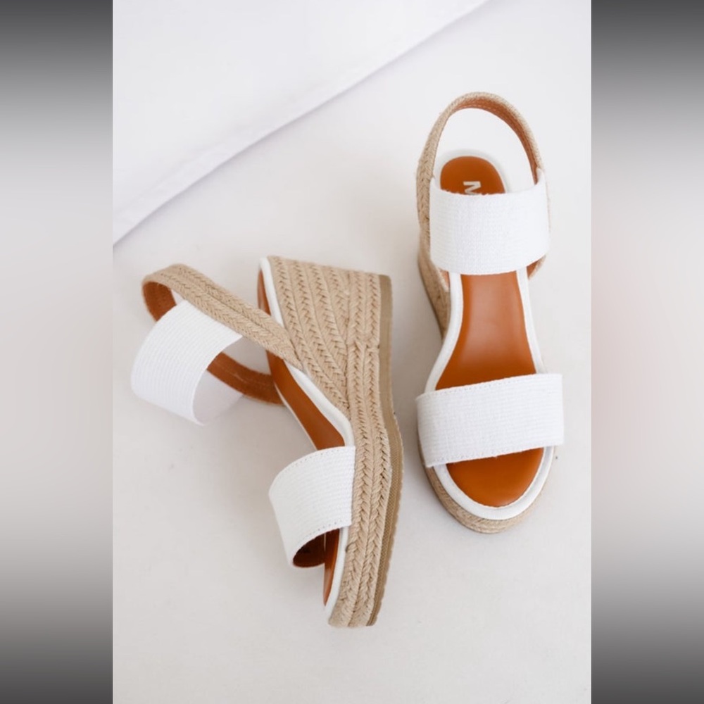😍 MIA Sandals